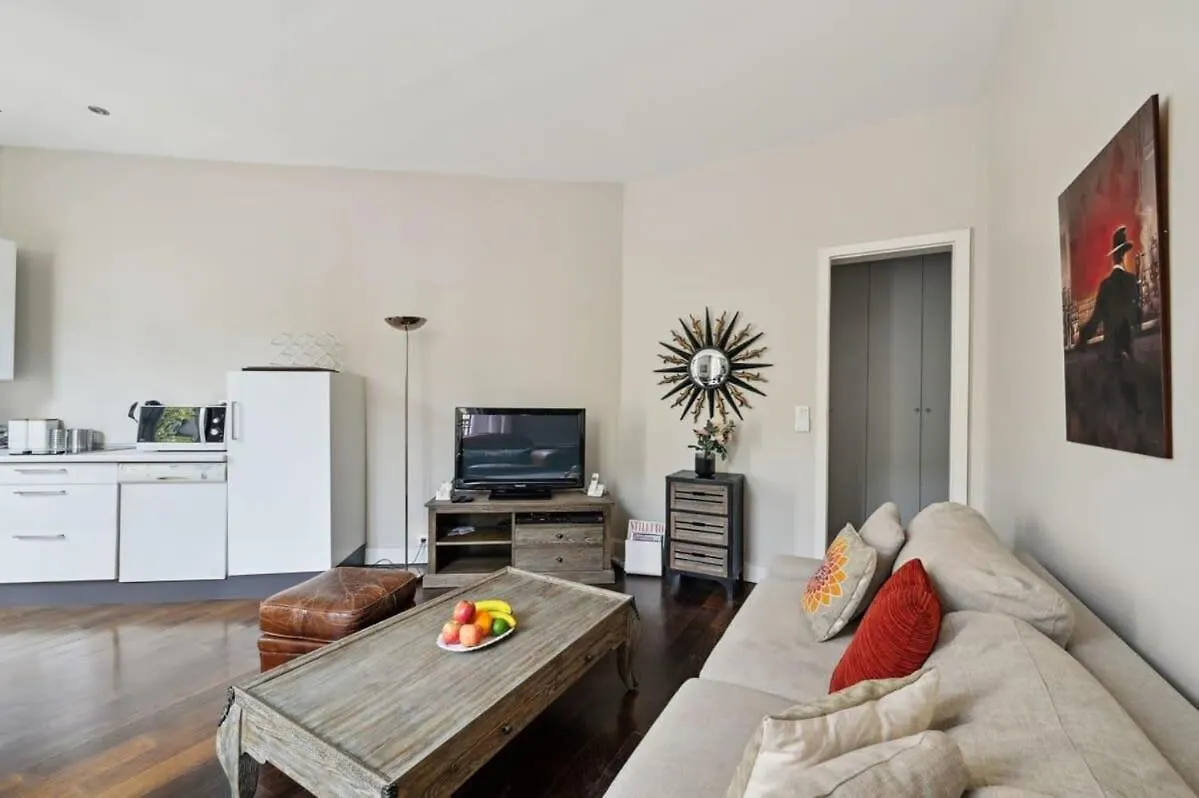 Appartement 1Br Champs-Elysees - Cityapartmentstay Paris