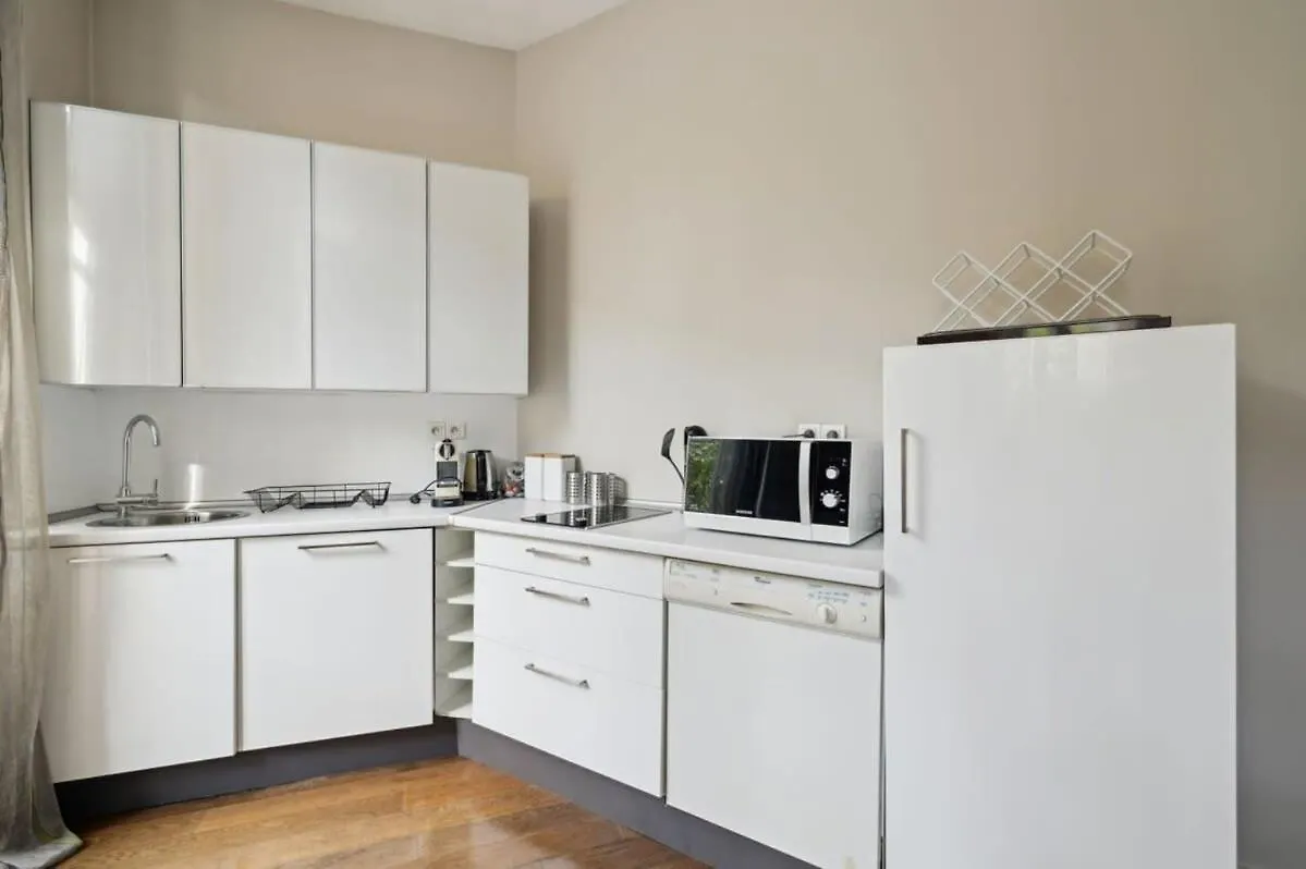 1Br Champs-Elysees - Cityapartmentstay Paříž