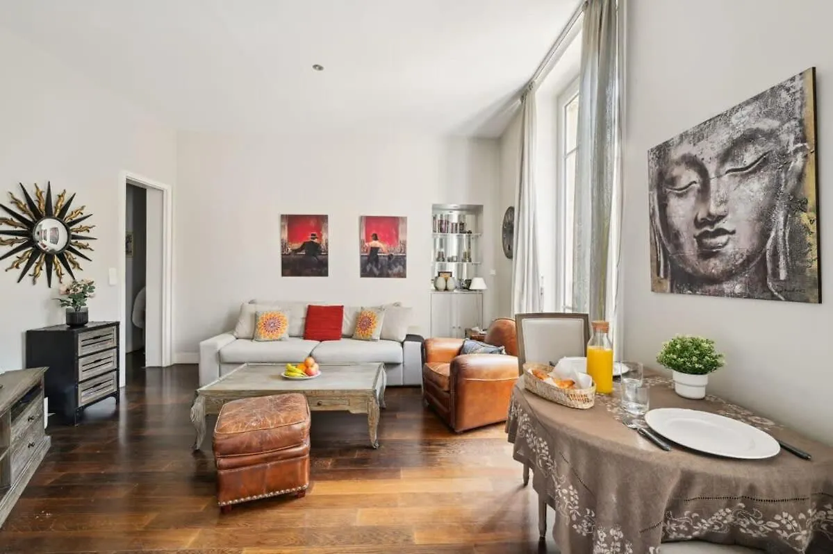 1Br Champs-Elysees - Cityapartmentstay Paris France